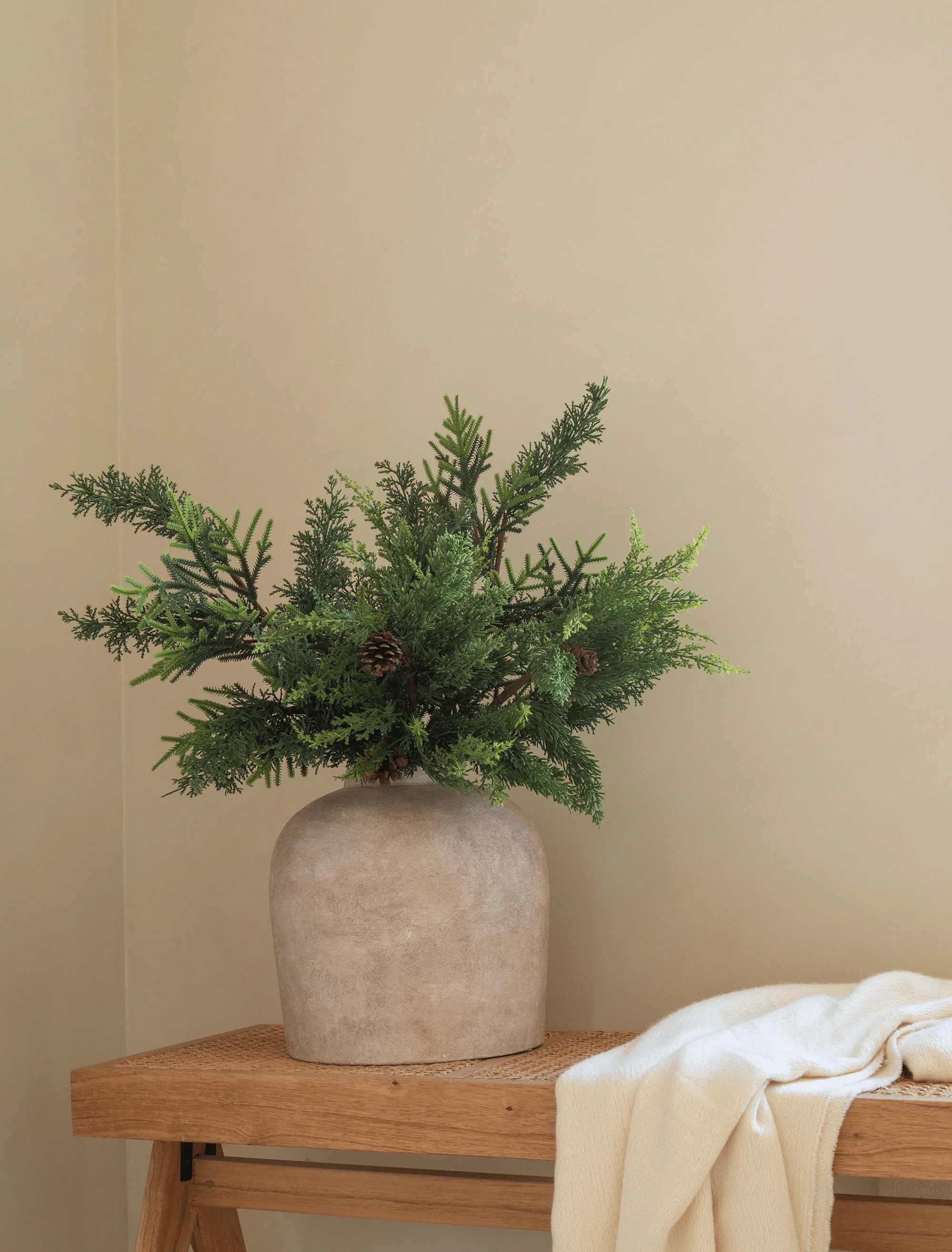 Amor Vase - Beige - Image 3
