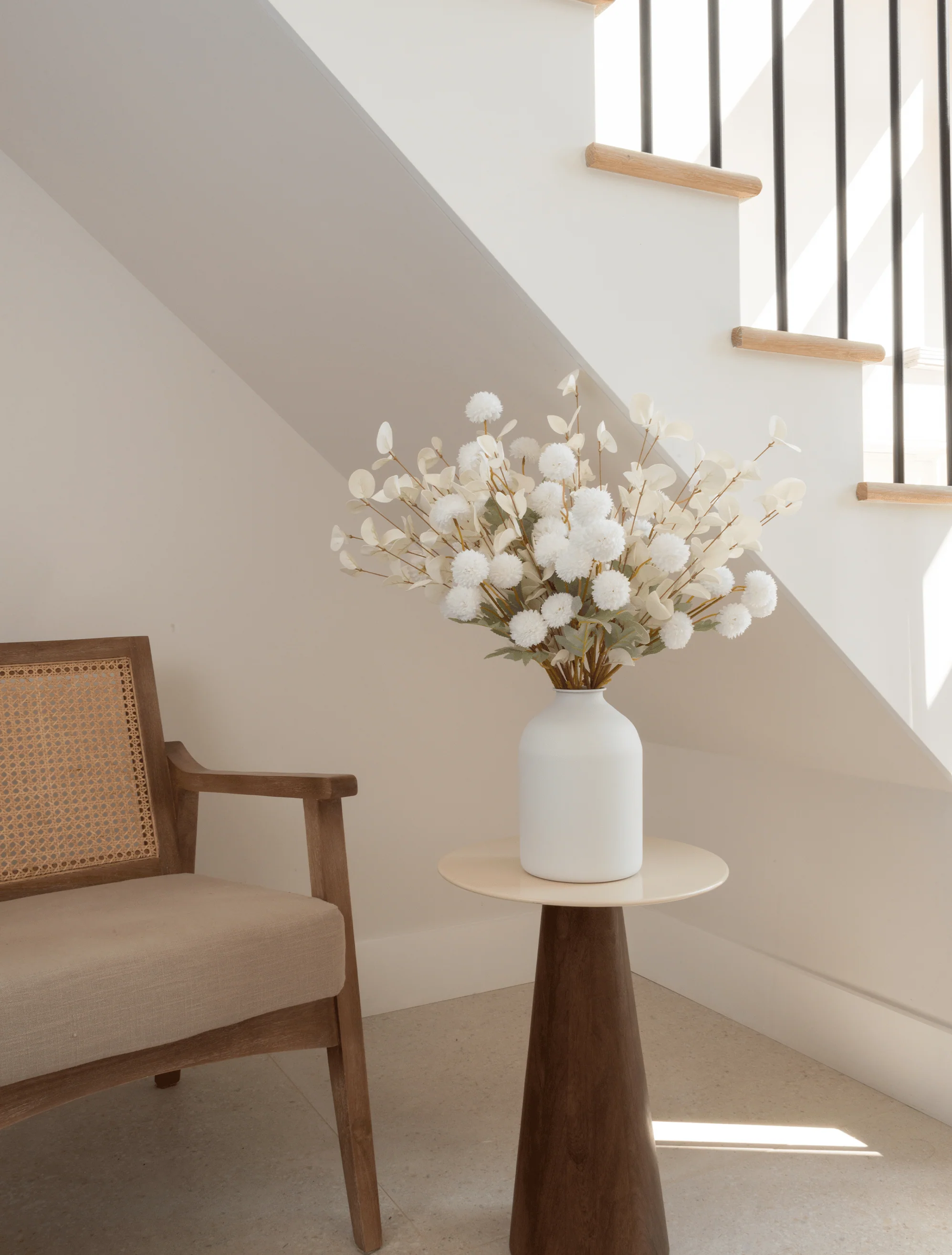 Arlo Vase - Matt White - Image 3