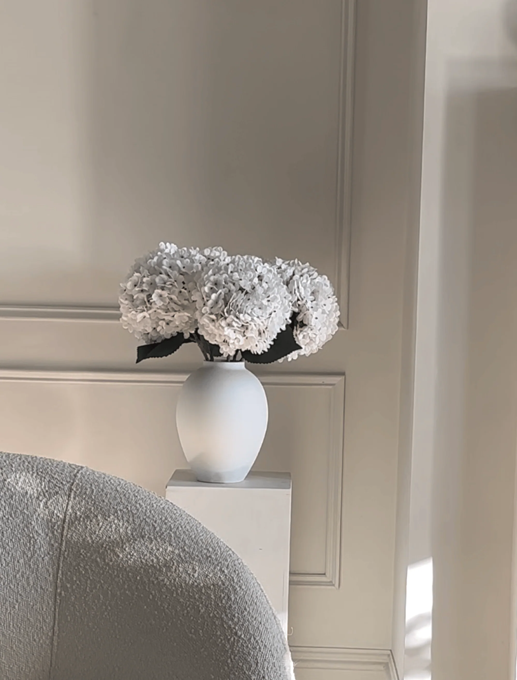 Large Faux Hydrangea - White (5 Stems) - Image 8